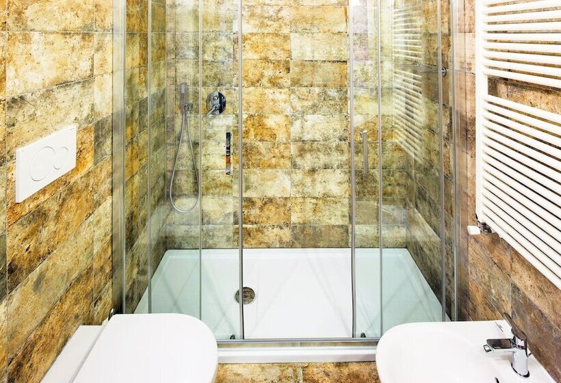 پانسیون Lia Rooms