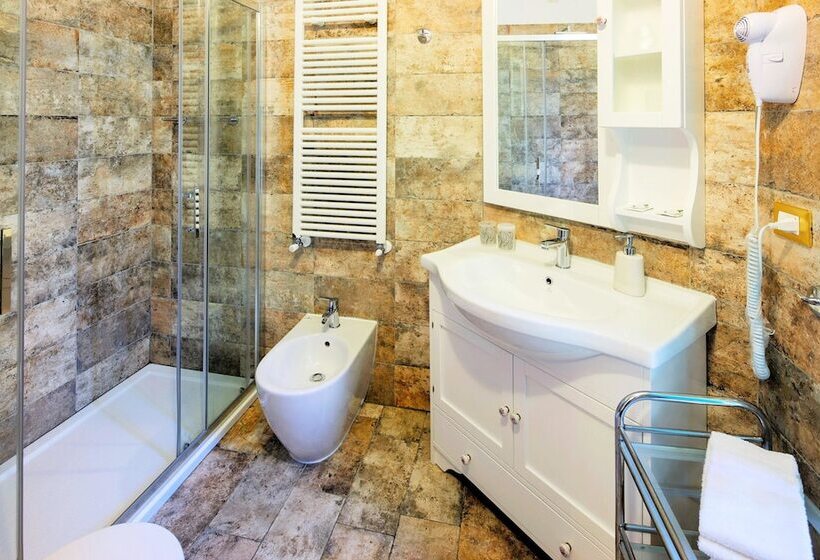 پانسیون Lia Rooms