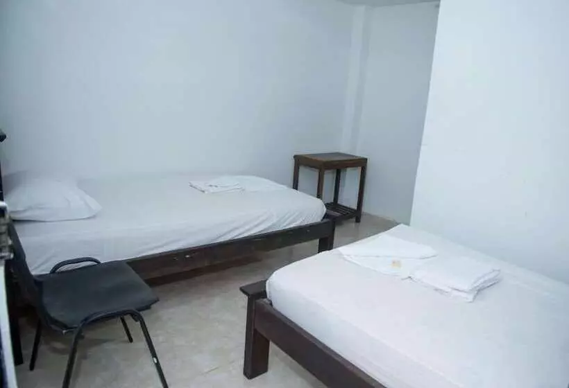 Aparta Hotel El Cacique Upar