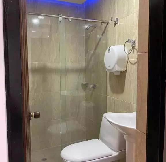 Aparta Hotel El Cacique Upar