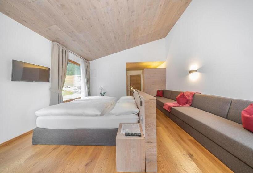 تختخواب و صبحانه Garni Tramans