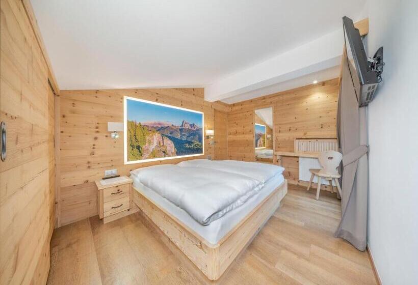 تختخواب و صبحانه Garni Tramans