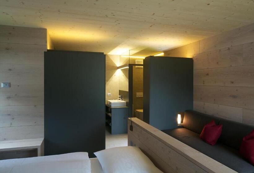 تختخواب و صبحانه Garni Tramans