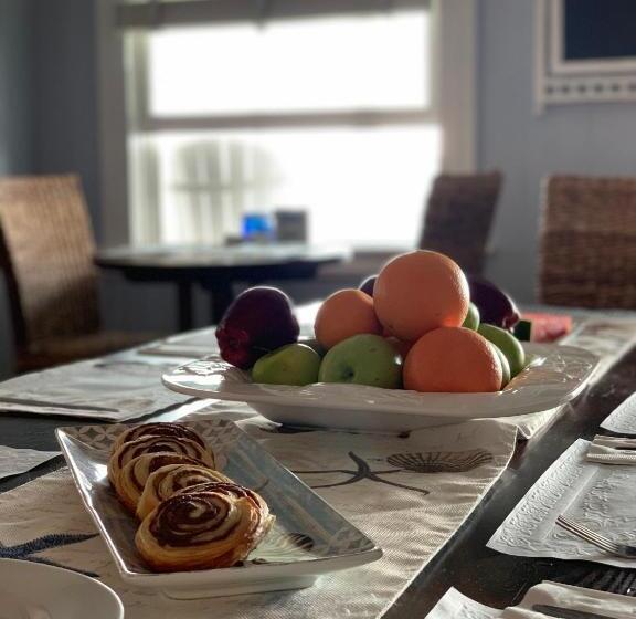 Bed and Breakfast Inkwell Beach Cottage