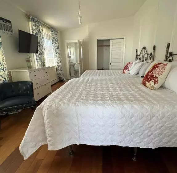 Aamiaismajoitus (B&B) Inkwell Beach Cottage