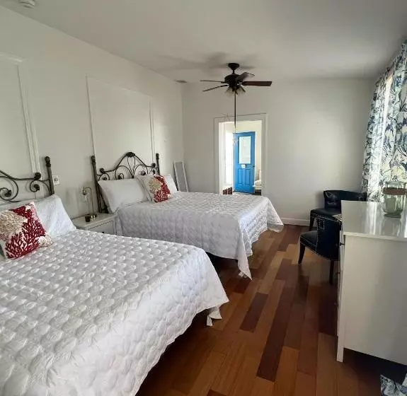 Aamiaismajoitus (B&B) Inkwell Beach Cottage