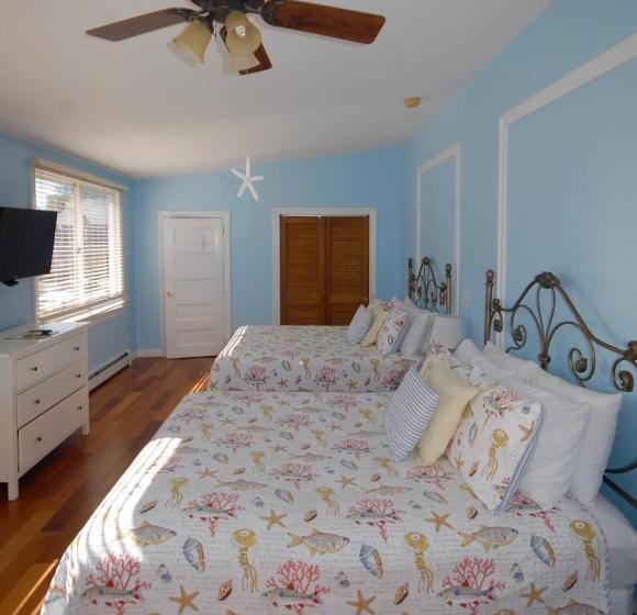 Bed and Breakfast Inkwell Beach Cottage