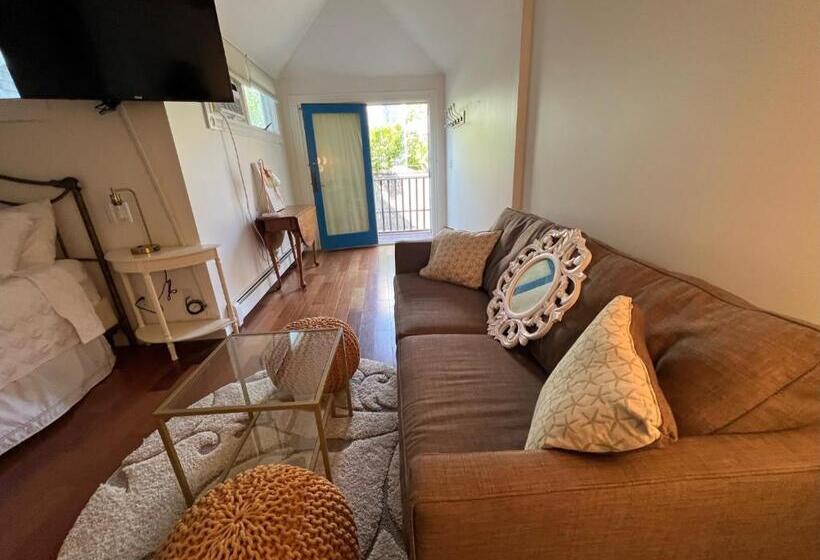 Bed and Breakfast Inkwell Beach Cottage