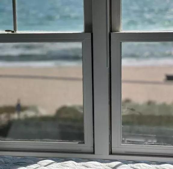 Aamiaismajoitus (B&B) Inkwell Beach Cottage