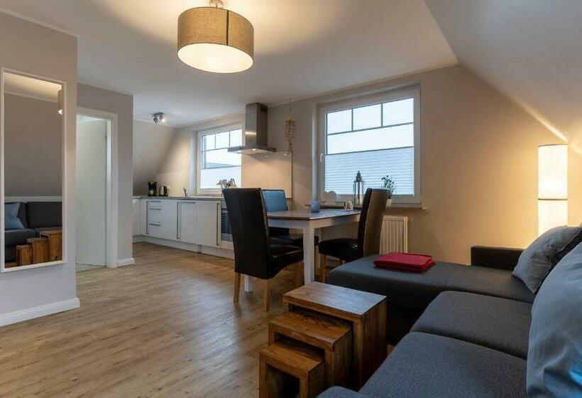 Haus Rückenwind Appartement 2 Rückenwind   Dorf