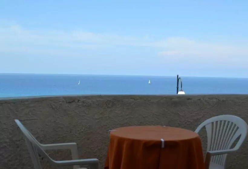Hotelli Costa Azzurra