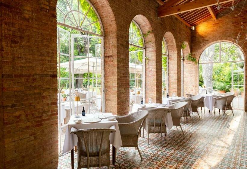 Отель Hôtel   Restaurant & Spa La Magdeleine   Mathias Dandine