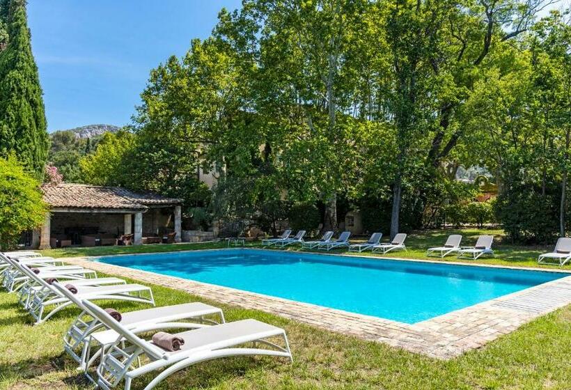 Отель Hôtel   Restaurant & Spa La Magdeleine   Mathias Dandine