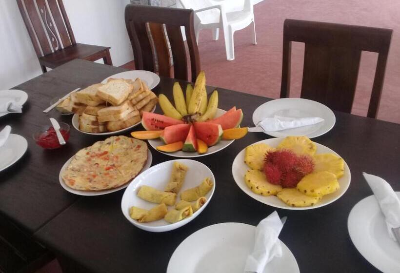 בית מלון כפרי Lakma Sea View