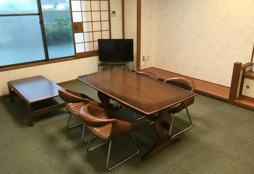 ホテル Ribera Inn