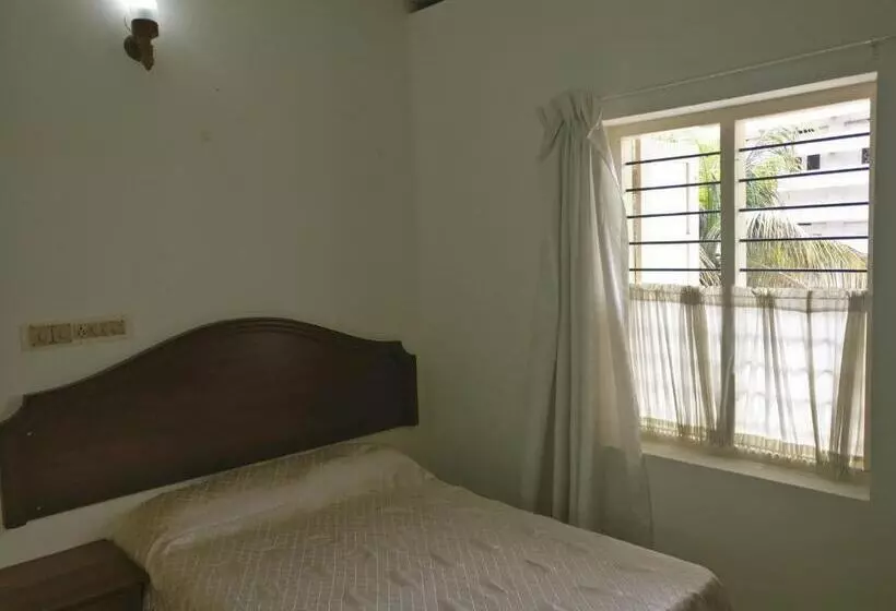 هتل Safire Residency