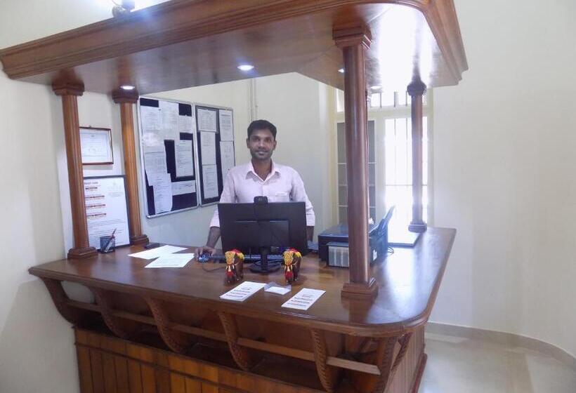 Hôtel Safire Residency