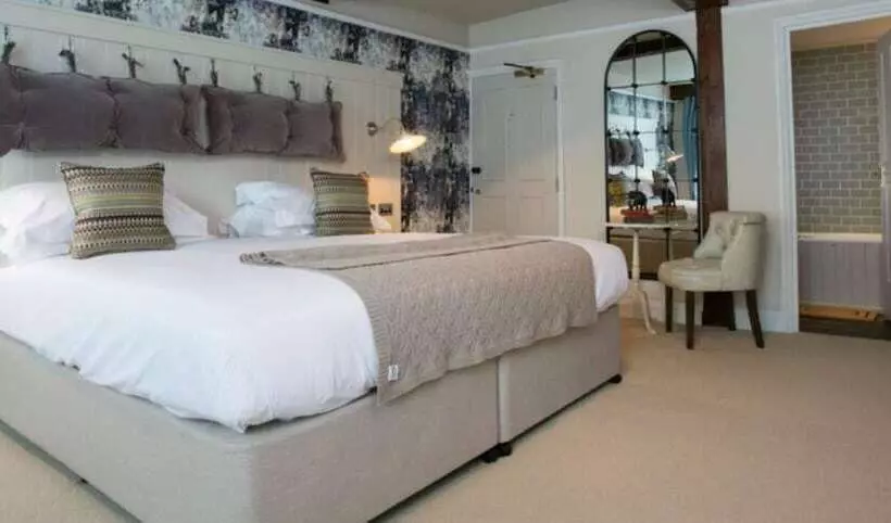 Hotelli The Elephant At The Market