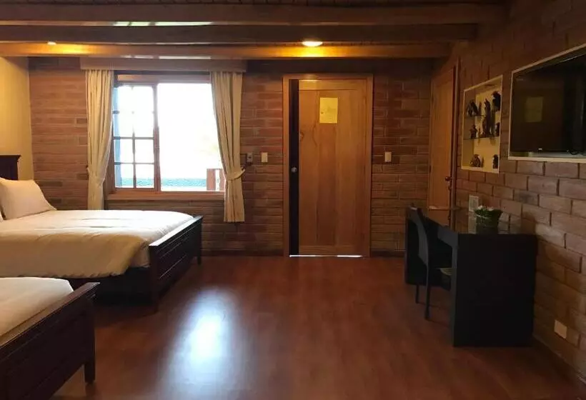 Puertolago Country Inn & Resort