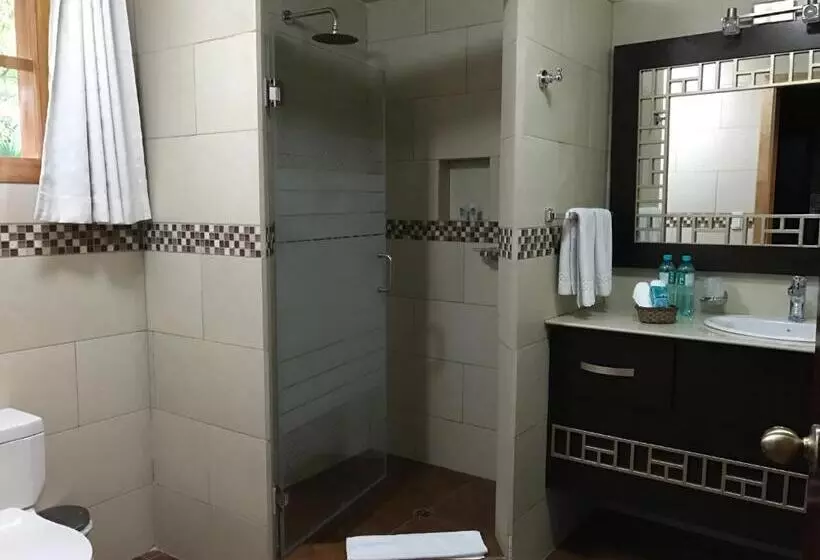 Puertolago Country Inn & Resort