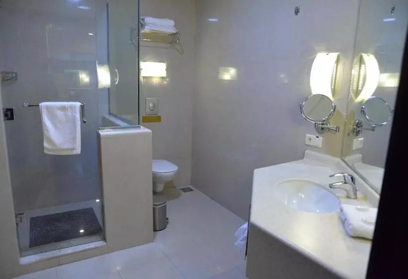 The Palace Suites