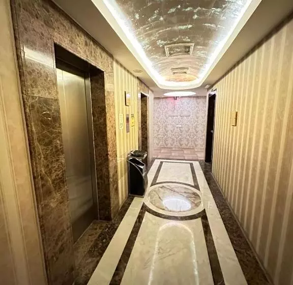 The Palace Suites