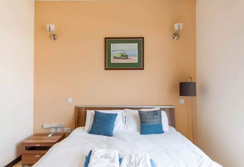 Harbour Views Gozitan Villa Shared Pool   Happy Rentals