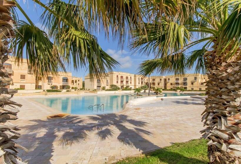 Harbour Views Gozitan Villa Shared Pool Happy Rentals