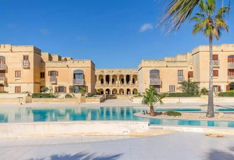 Harbour Views Gozitan Villa Shared Pool   Happy Rentals