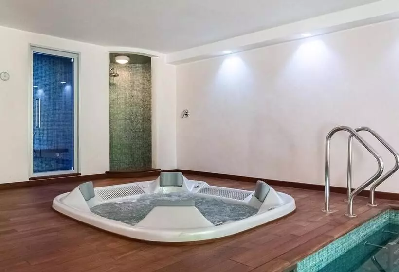 Villa Riviera  Bluchalet