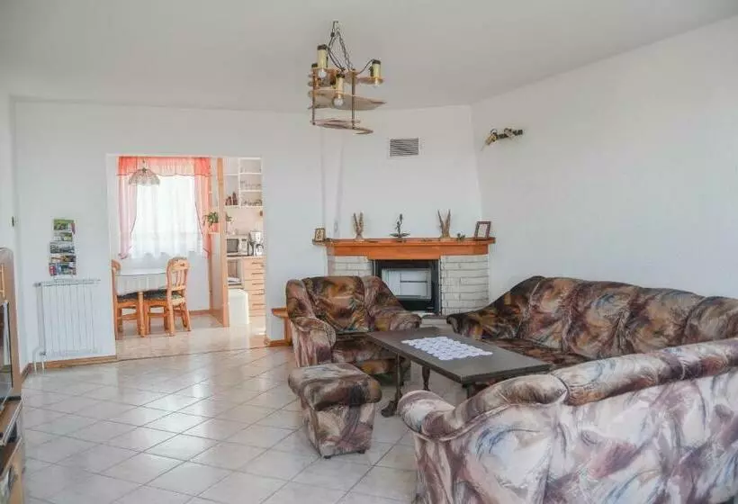 Apartma Breza