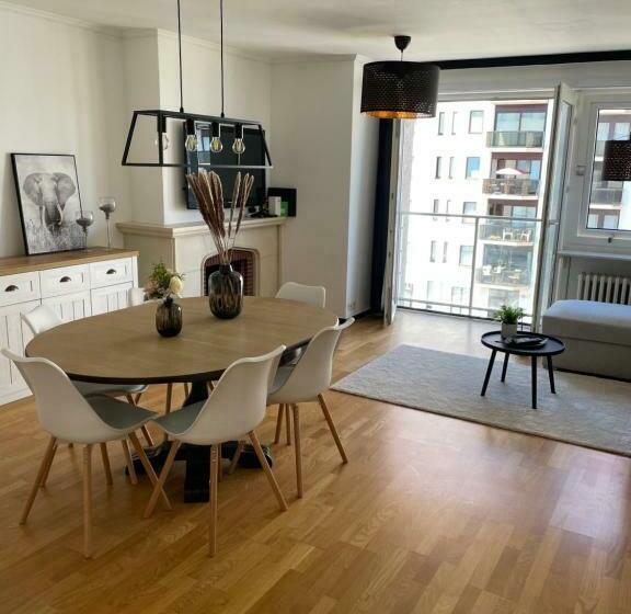 Appartement Place Léopold 1er à La Panne à 100m De La Plage