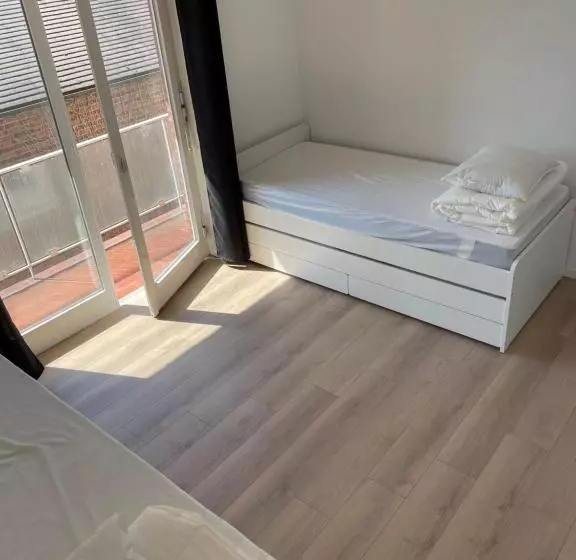 Appartement Place Léopold 1er à La Panne à 100m De La Plage