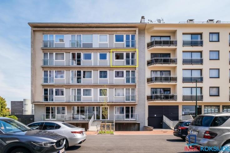 Appartement Place Léopold 1er à La Panne à 100m De La Plage