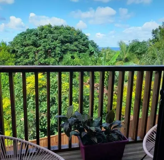 Charmant Chalet Avec Jacuzzi, L île ô Vert