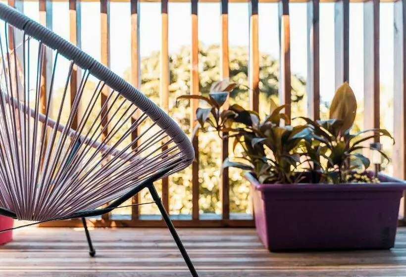 Charmant Chalet Avec Jacuzzi, L île ô Vert