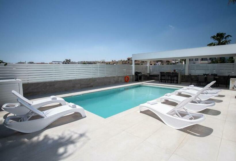 Luxury Villa Agathoula