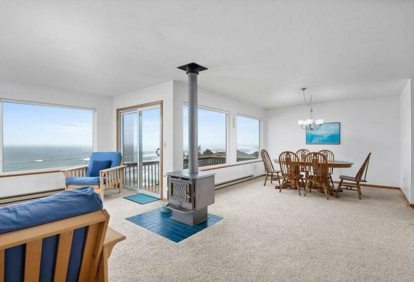 Seascape At Winema Beach