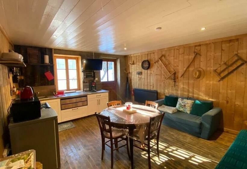 Authentique Logement De Colpoteur