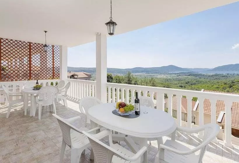 Crystal Sky Apartments