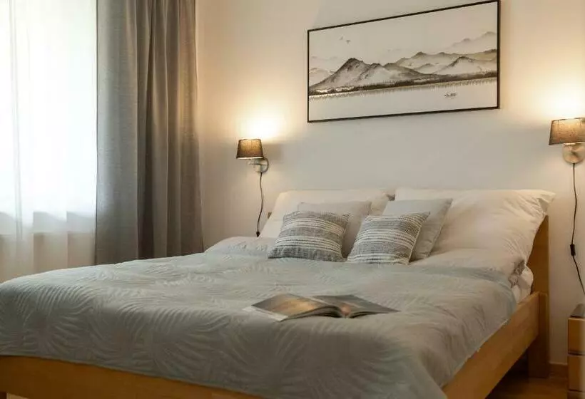 Fresh Apartment With Terrace + Free Parking