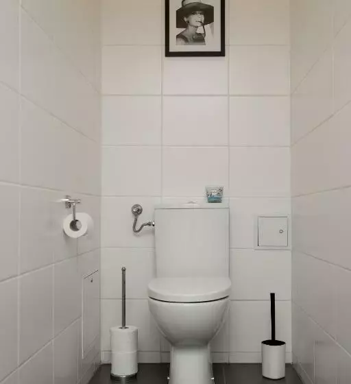 Fresh Apartment With Terrace + Free Parking