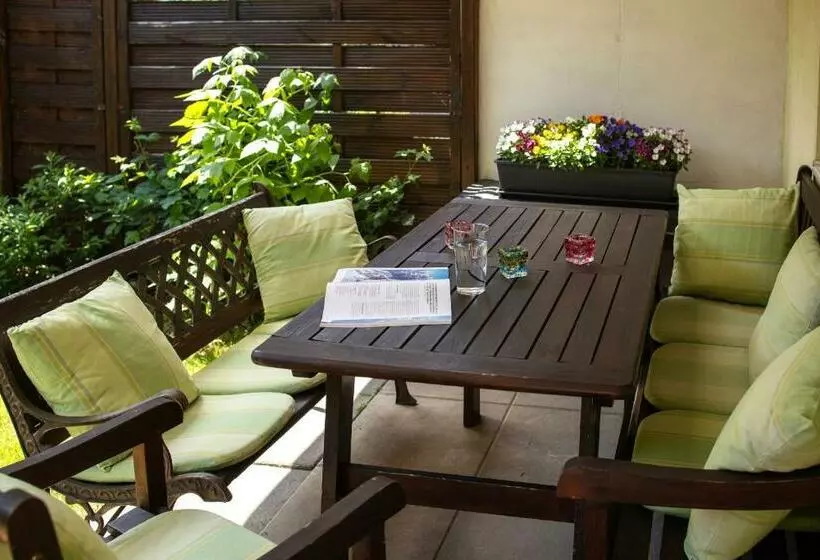 Fresh Apartment With Terrace + Free Parking