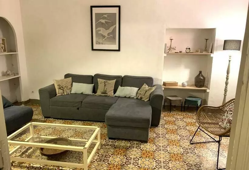 La Muscadelle : Le Calme Du Sud De La France