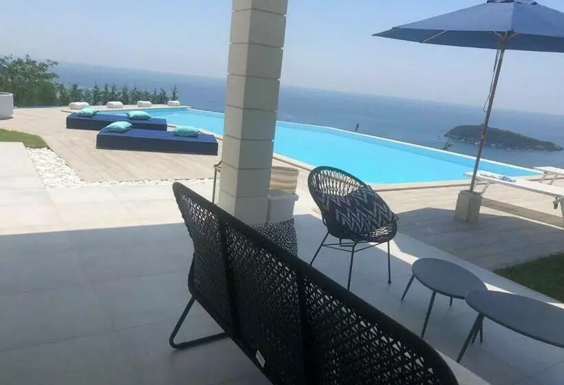 Luxury Villa Blue&blanc Piscina A Sfioro Isola