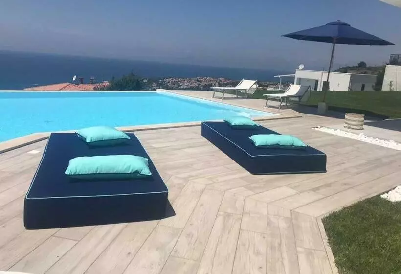 Luxury Villa Blue&blanc Piscina A Sfioro Isola
