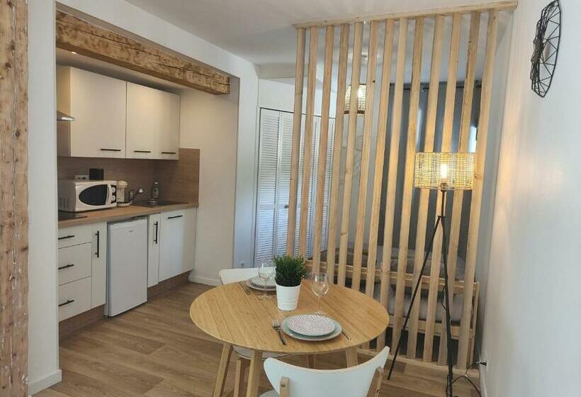 Joli Studio Proche Des Remparts