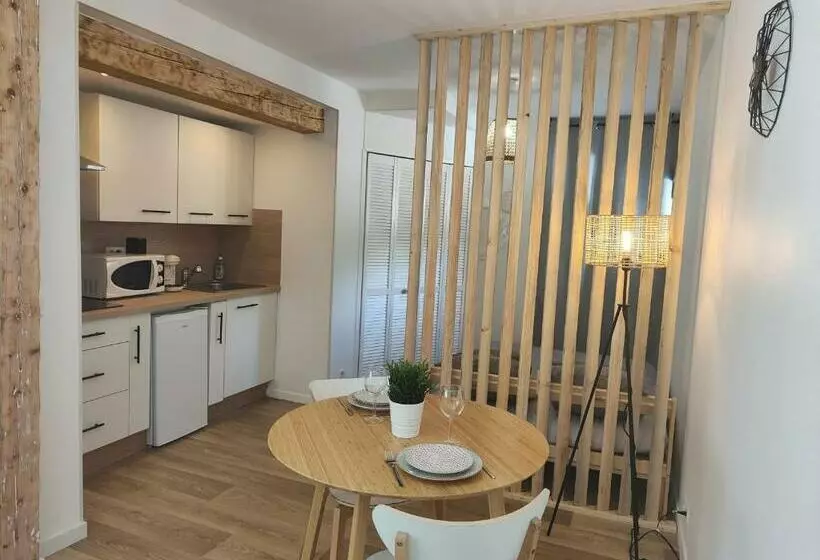 Joli Studio Proche Des Remparts