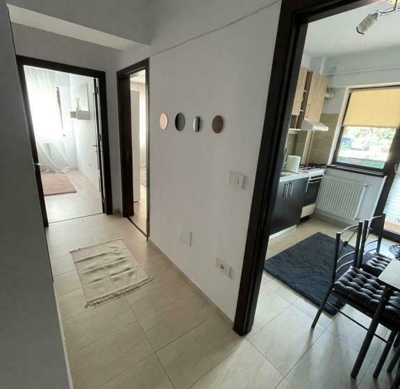 The Mirror Quiet & Friendly Place In Copou