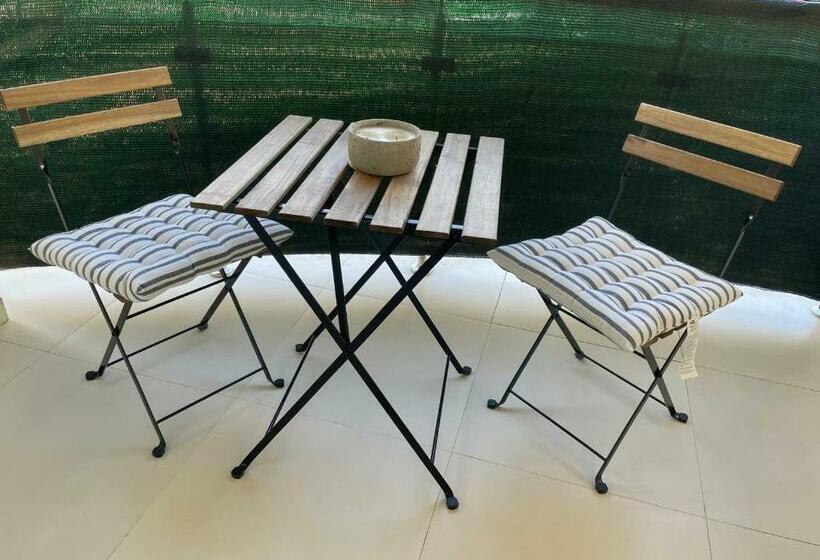 The Mirror Quiet & Friendly Place In Copou